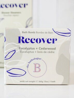 NWT Eucalyptus & Cedarwood Bath Bomb